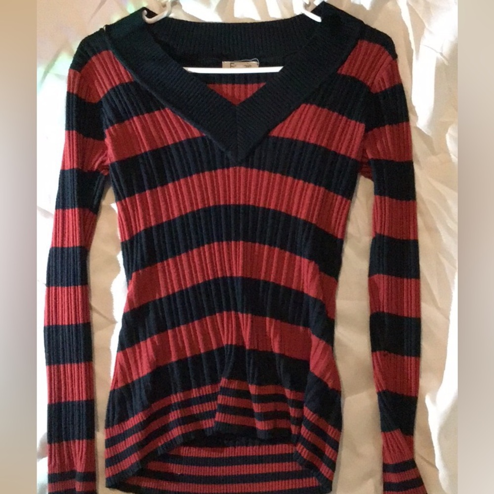 energie sweater size XL